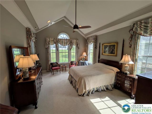 4362 Founders Drive, Upper Saucon Twp, PA 18034