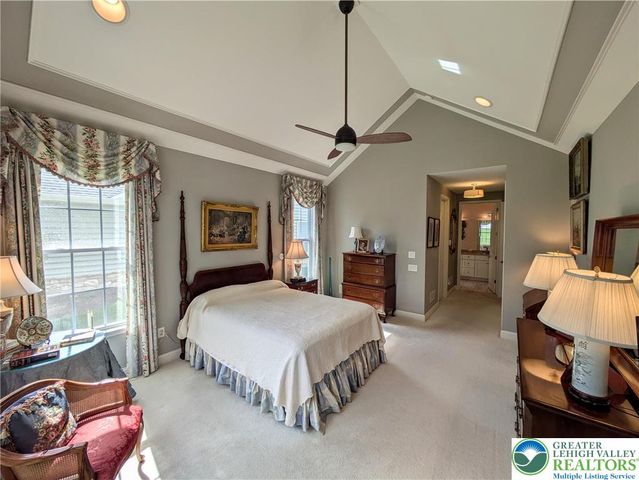 4362 Founders Drive, Upper Saucon Twp, PA 18034