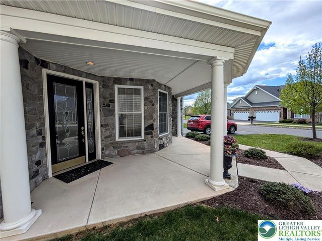 4362 Founders Drive, Upper Saucon Twp, PA 18034