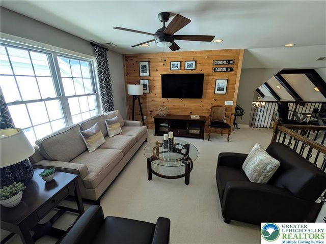 4362 Founders Drive, Upper Saucon Twp, PA 18034