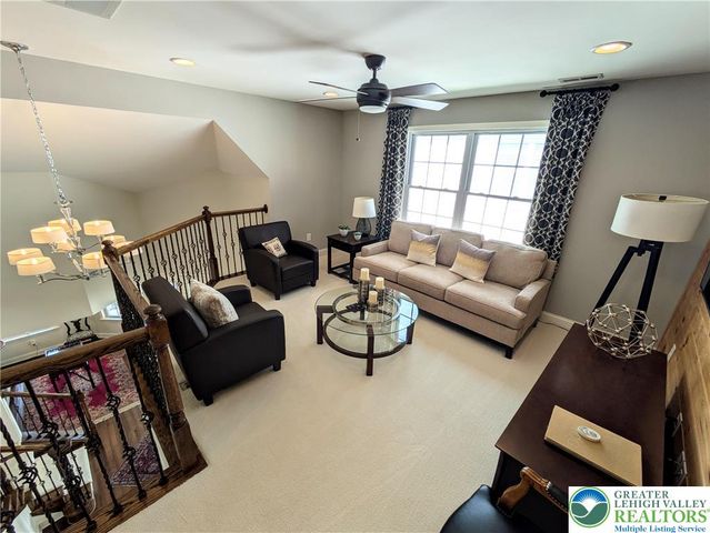 4362 Founders Drive, Upper Saucon Twp, PA 18034