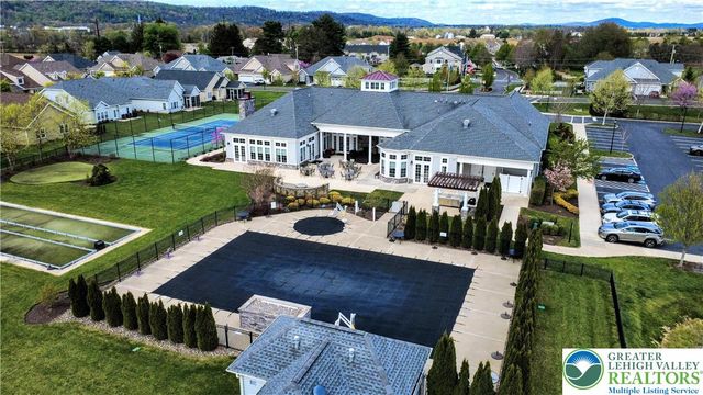 4362 Founders Drive, Upper Saucon Twp, PA 18034