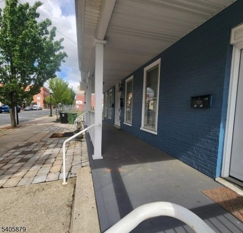 37 W Washington Ave, Washington Boro, NJ 07882