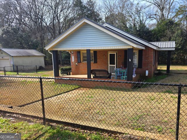 1100 W McIntosh Street, Milledgeville, GA 31061