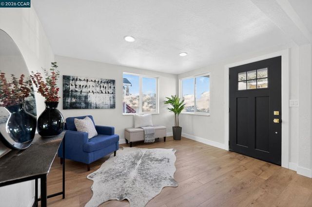 1027 1027 3rd St, Rodeo, CA 94572