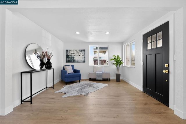 1027 1027 3rd St, Rodeo, CA 94572