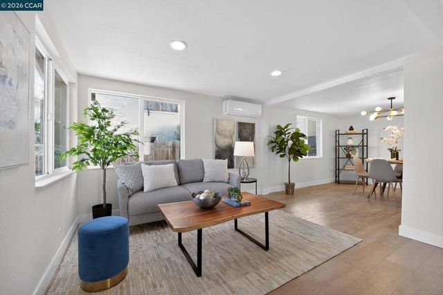 1027 1027 3rd St, Rodeo, CA 94572