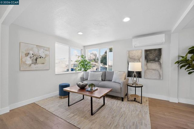 1027 1027 3rd St, Rodeo, CA 94572