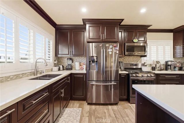 1920 Del Paso, Los Angeles, CA 90032