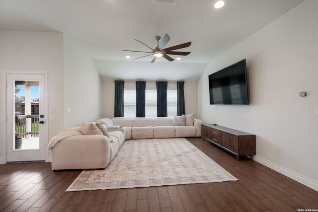 109 Aberdeen, Boerne, TX 78015