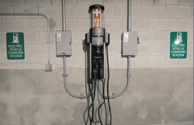 301 Altara Ave 404, Coral Gables, FL 33146