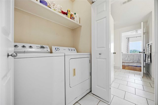 5180 NORTHRIDGE ROAD 207, Sarasota, FL 34238