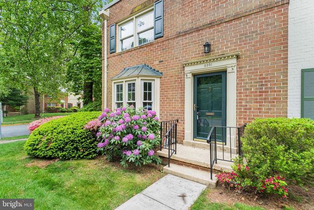 8301 FORRESTER BLVD, Springfield, VA 22152
