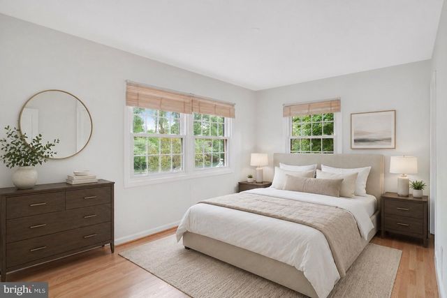 8301 FORRESTER BLVD, Springfield, VA 22152