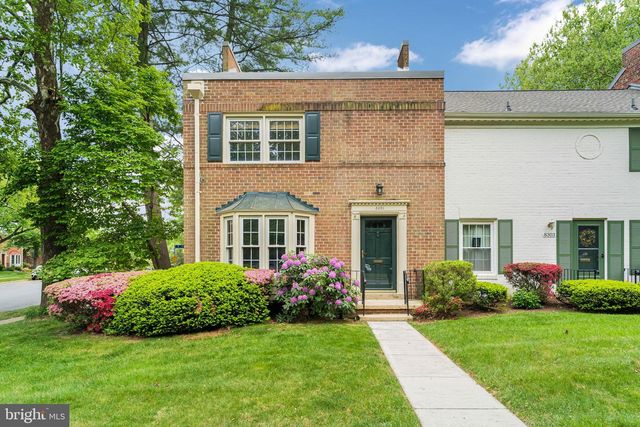 8301 FORRESTER BLVD, Springfield, VA 22152