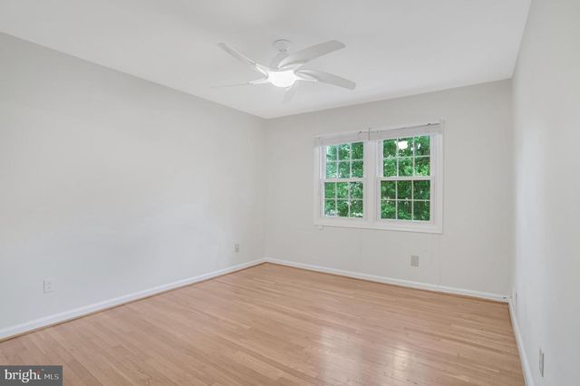 8301 FORRESTER BLVD, Springfield, VA 22152