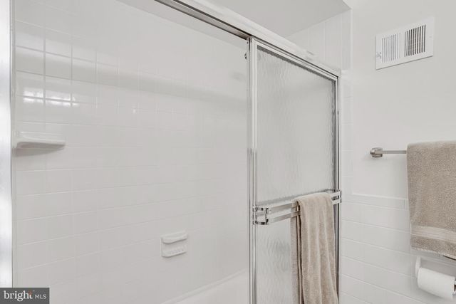 8301 FORRESTER BLVD, Springfield, VA 22152