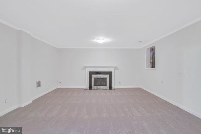 8301 FORRESTER BLVD, Springfield, VA 22152