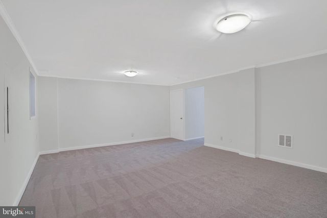 8301 FORRESTER BLVD, Springfield, VA 22152