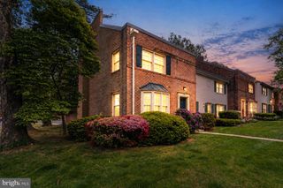 8301 FORRESTER BLVD, Springfield, VA 22152