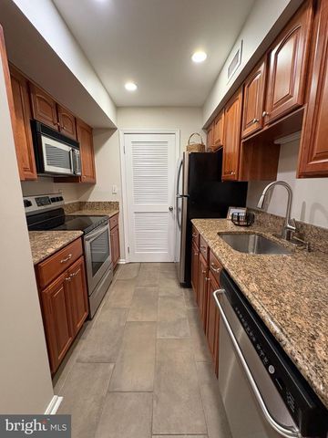 4552 28TH S #16-9 D, Arlington, VA 22206