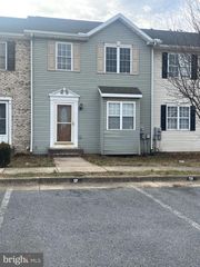 17 ELECTRA CT, Martinsburg, WV 25401