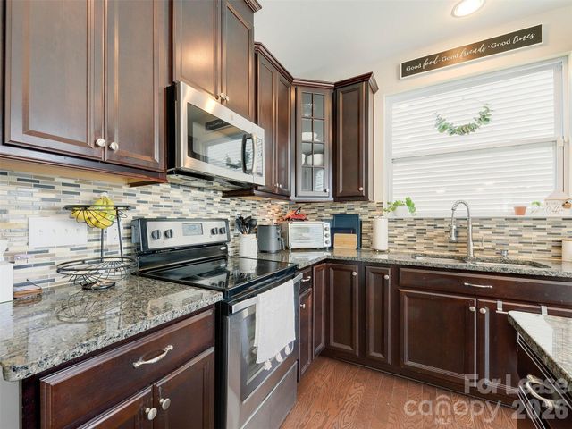 7121 Toxaway Lane, Charlotte, NC 28269