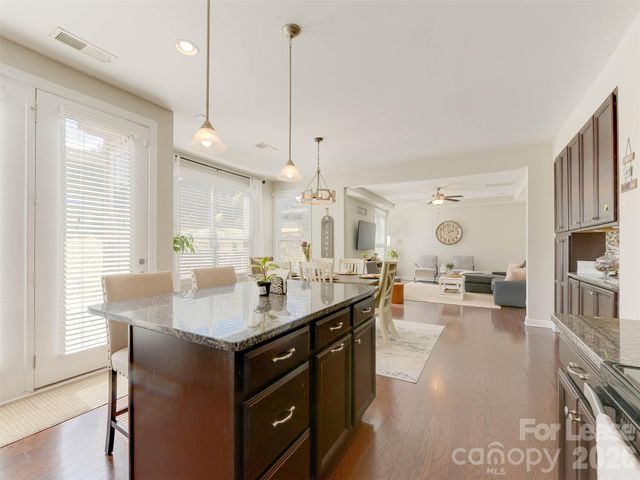 7121 Toxaway Lane, Charlotte, NC 28269