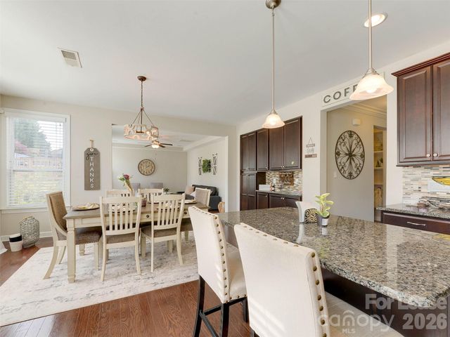 7121 Toxaway Lane, Charlotte, NC 28269