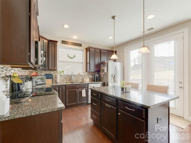 7121 Toxaway Lane, Charlotte, NC 28269