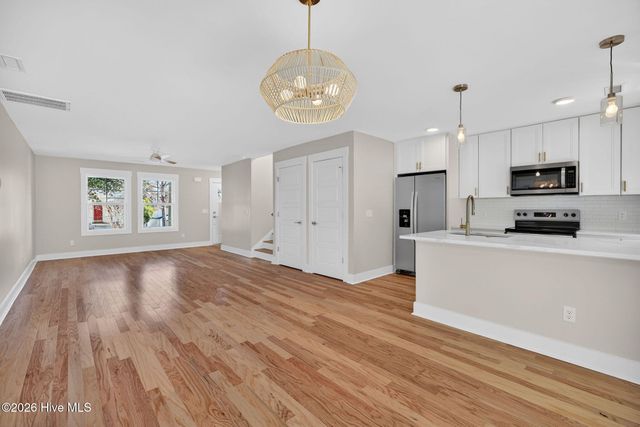 703 N 11th Street, Wilmington, NC 28401