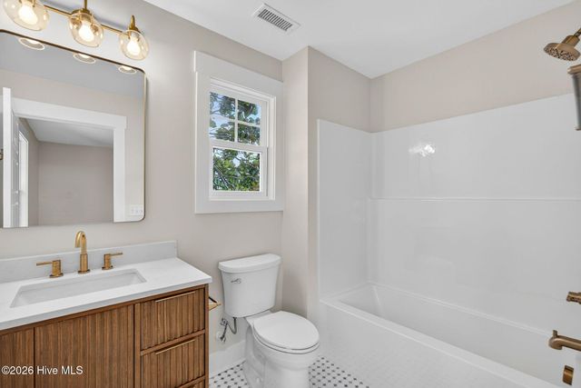 703 N 11th Street, Wilmington, NC 28401