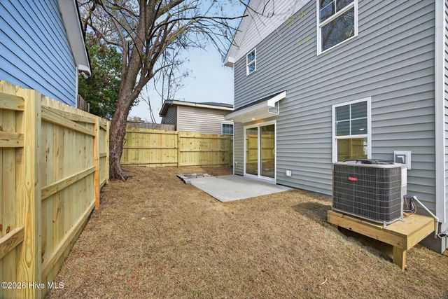 703 N 11th Street, Wilmington, NC 28401