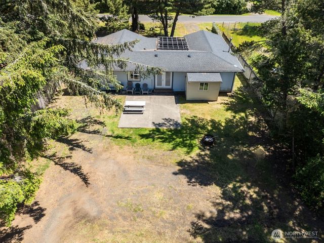 457 Centaurus Avenue SW, Ocean Shores, WA 98569