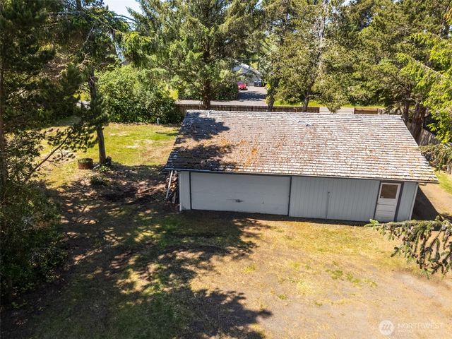 457 Centaurus Avenue SW, Ocean Shores, WA 98569