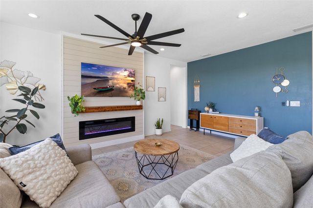 11124 MOONSAIL DRIVE, Parrish, FL 34219