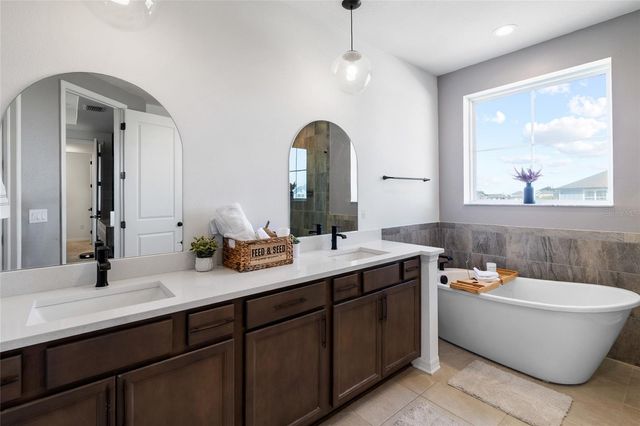 11124 MOONSAIL DRIVE, Parrish, FL 34219