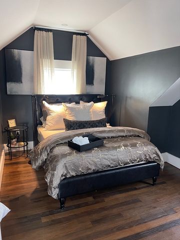 19 Harrison St 2, Boston, MA 02446