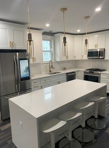 19 Harrison St 2, Boston, MA 02446