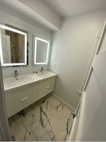 19 Harrison St 2, Boston, MA 02446