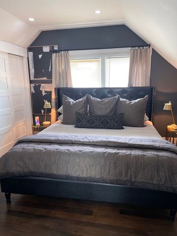19 Harrison St 2, Boston, MA 02446
