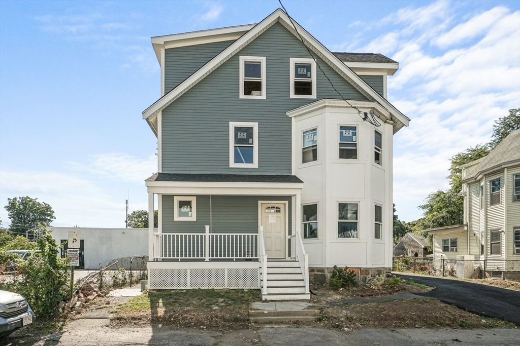 19 Harrison St 2, Boston, MA 02446