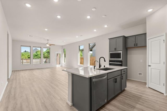 1942 Waters Branch Drive, Missouri City, TX 77459