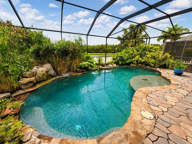 19304 YELLOW CLOVER DRIVE, Tampa, FL 33647
