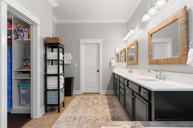 19304 YELLOW CLOVER DRIVE, Tampa, FL 33647
