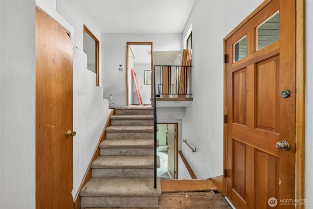 16030 33rd Avenue NE, Lake Forest Park, WA 98155