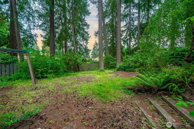 16030 33rd Avenue NE, Lake Forest Park, WA 98155