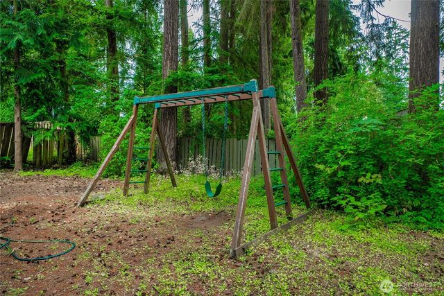 16030 33rd Avenue NE, Lake Forest Park, WA 98155