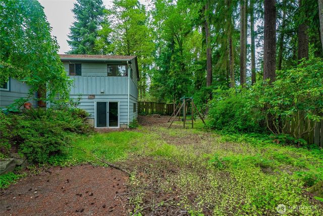 16030 33rd Avenue NE, Lake Forest Park, WA 98155