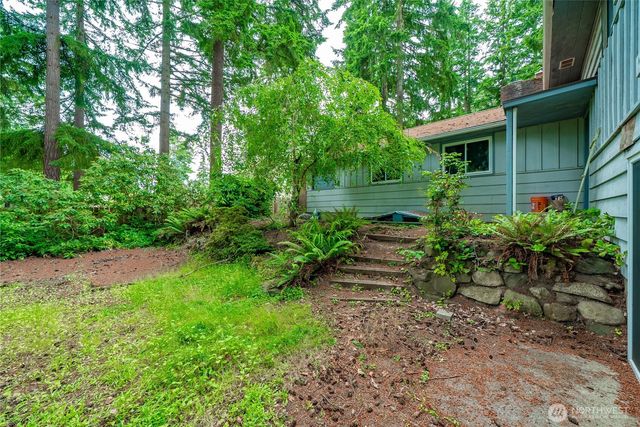 16030 33rd Avenue NE, Lake Forest Park, WA 98155